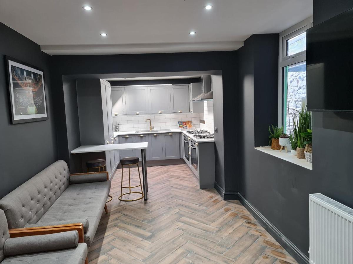 Mansel House - By Tifa Stays Swansea Esterno foto